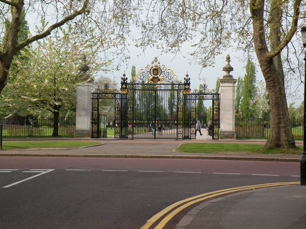  Grille d'entrée en fer forgé, regent's Park